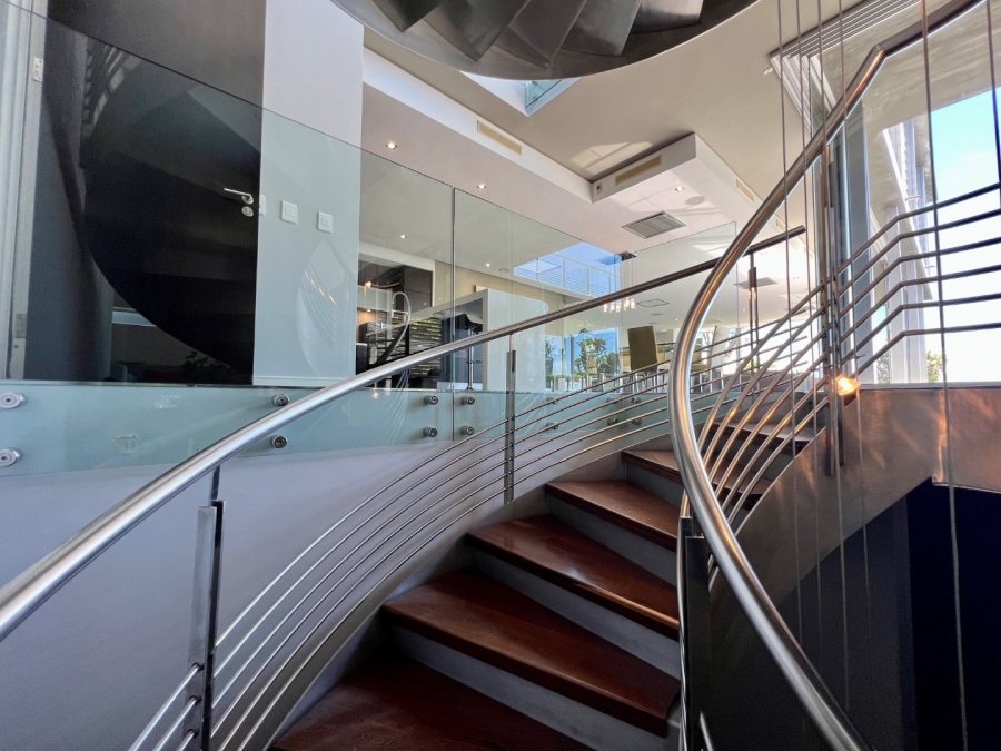 5 Bedroom Property for Sale in Oubaai Western Cape